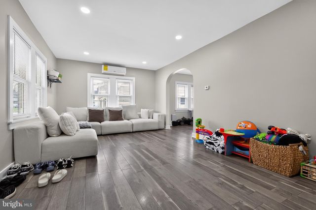 437 SHERIDAN AVE, Paulsboro, NJ 08066