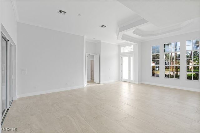 11105 Sea Tropic LN, Fort Myers, FL 33908