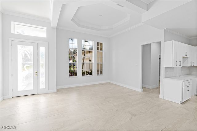 11105 Sea Tropic LN, Fort Myers, FL 33908