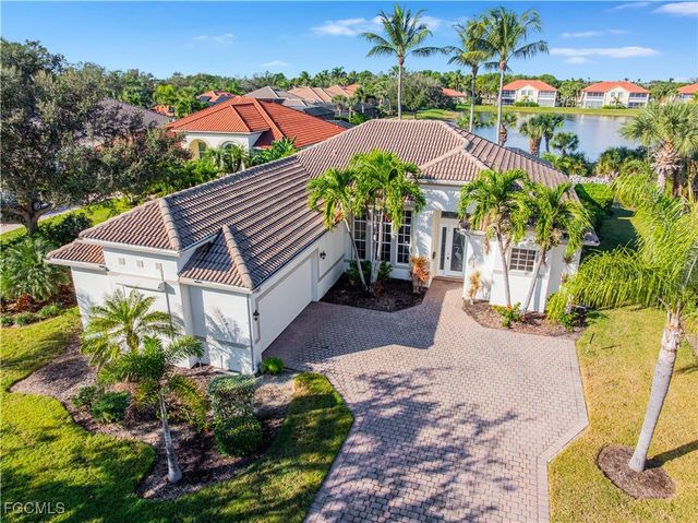 11105 Sea Tropic LN, Fort Myers, FL 33908