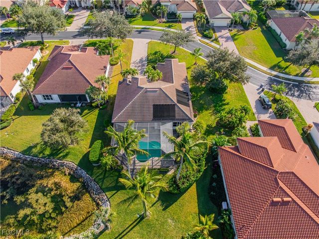 11105 Sea Tropic LN, Fort Myers, FL 33908