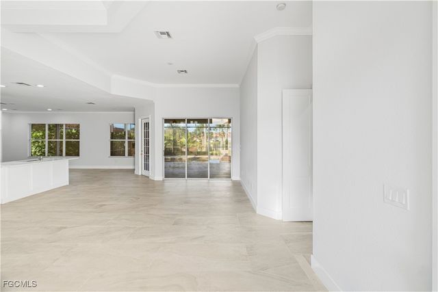 11105 Sea Tropic LN, Fort Myers, FL 33908