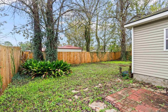 17828 Barrett Ln, Baton Rouge, LA 70817