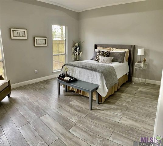 17828 Barrett Ln, Baton Rouge, LA 70817