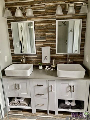 17828 Barrett Ln, Baton Rouge, LA 70817