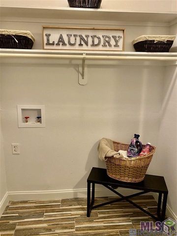 17828 Barrett Ln, Baton Rouge, LA 70817