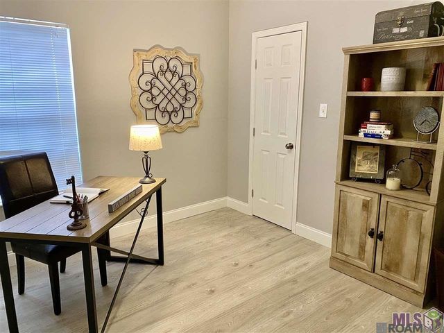 17828 Barrett Ln, Baton Rouge, LA 70817