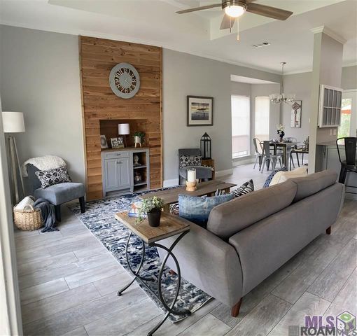 17828 Barrett Ln, Baton Rouge, LA 70817