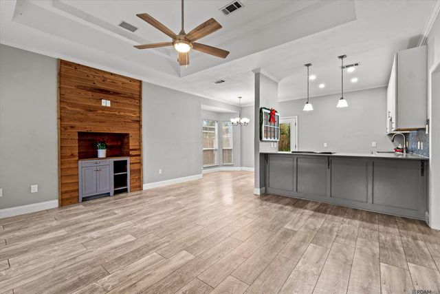 17828 Barrett Ln, Baton Rouge, LA 70817