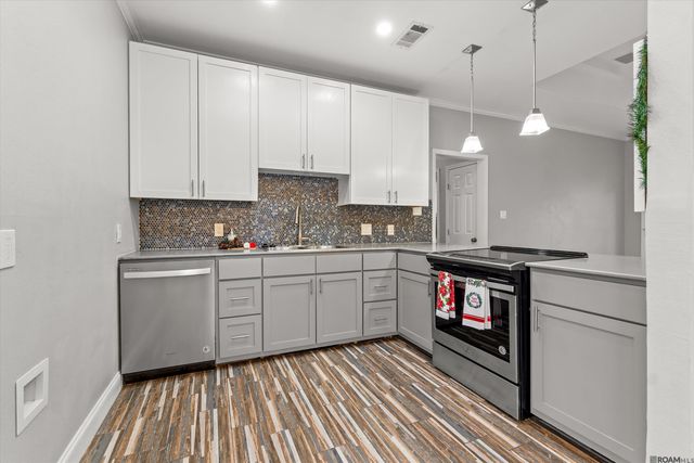 17828 Barrett Ln, Baton Rouge, LA 70817