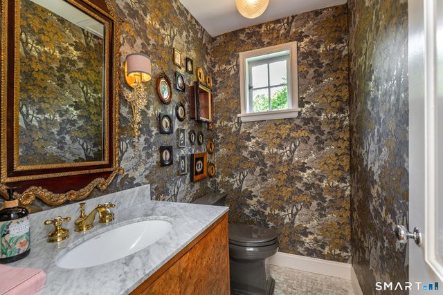 82 Nova Scotia Hill Road, Watertown, CT 06795