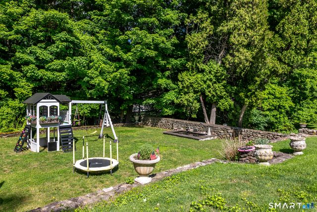 82 Nova Scotia Hill Road, Watertown, CT 06795