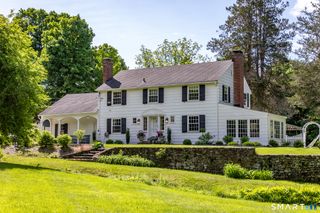 82 Nova Scotia Hill Road, Watertown, CT 06795