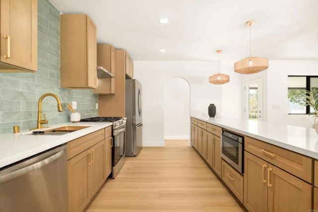 2851 Grandview Street, San Diego, CA 92110