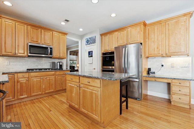 2 MATTHEW COURT, Cream Ridge, NJ 08514