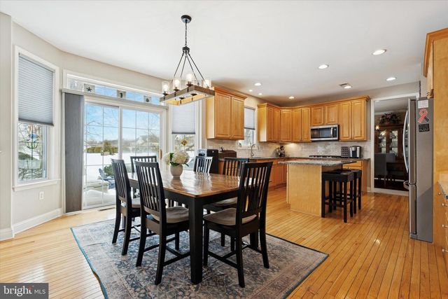 2 MATTHEW COURT, Cream Ridge, NJ 08514