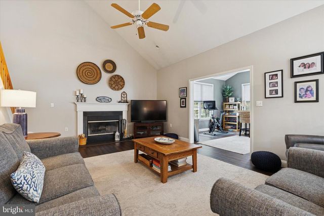 2 MATTHEW COURT, Cream Ridge, NJ 08514