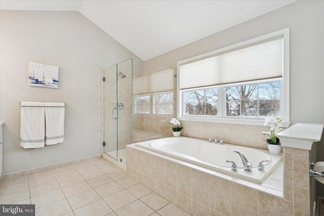 2 MATTHEW COURT, Cream Ridge, NJ 08514