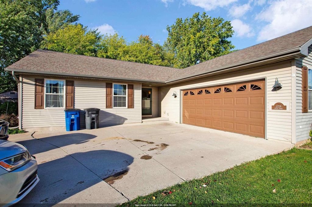 1729 JUSTIN DRIVE, Omro, WI 54963