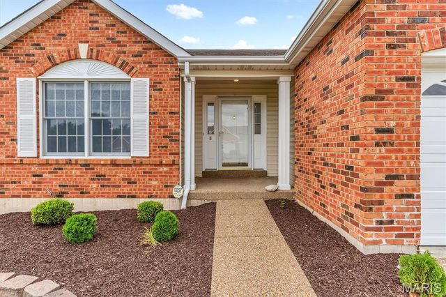 2163 Farnsworth Drive, O'fallon, MO 63368
