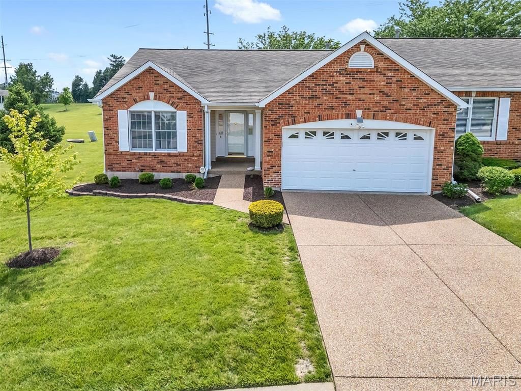 2163 Farnsworth Drive, O'fallon, MO 63368