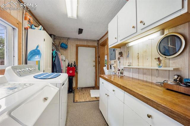 2402 W Uintah Street, Colorado Springs, CO 80904