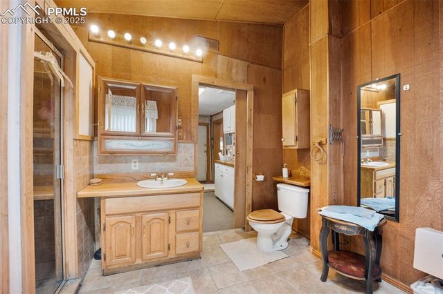 2402 W Uintah Street, Colorado Springs, CO 80904