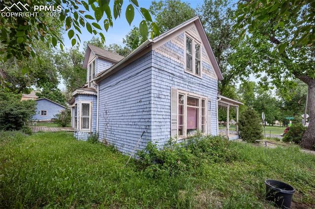 2402 W Uintah Street, Colorado Springs, CO 80904