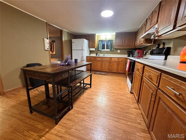 14280 W Sunrise Lake Drive, De Soto, MO 63020