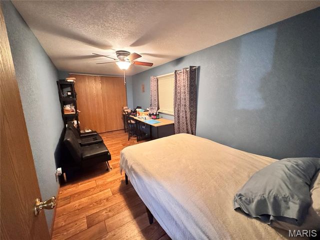 14280 W Sunrise Lake Drive, De Soto, MO 63020