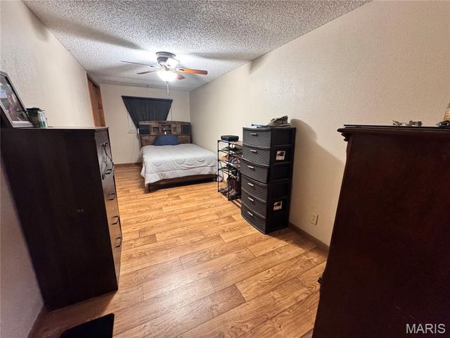 14280 W Sunrise Lake Drive, De Soto, MO 63020