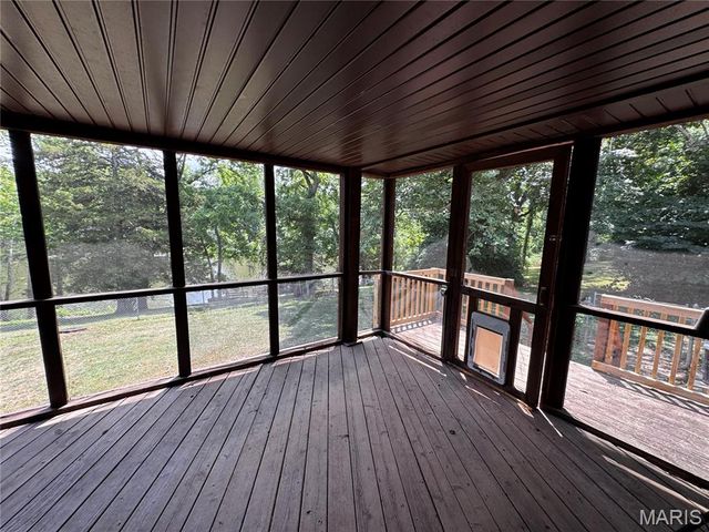 14280 W Sunrise Lake Drive, De Soto, MO 63020