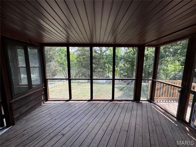 14280 W Sunrise Lake Drive, De Soto, MO 63020