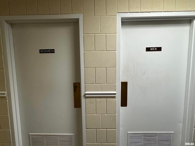 1619 W LUTHY Drive, Peoria, IL 61615