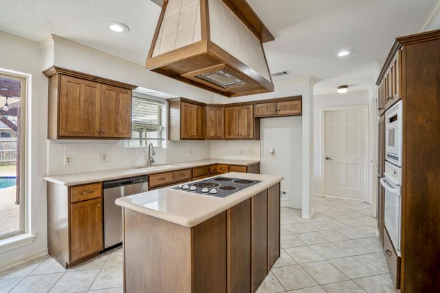 16611 Brenton Oaks Drive, Spring, TX 77379