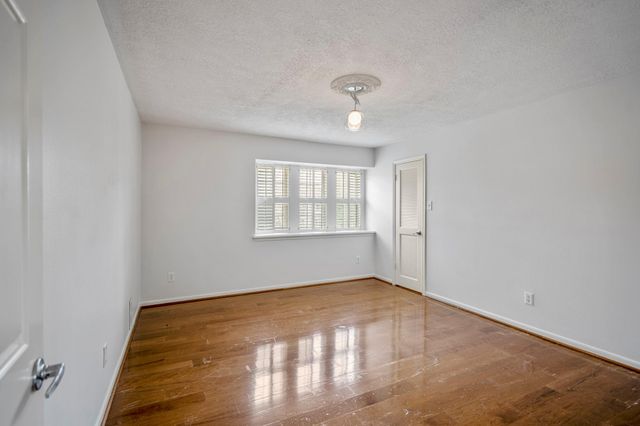 16611 Brenton Oaks Drive, Spring, TX 77379