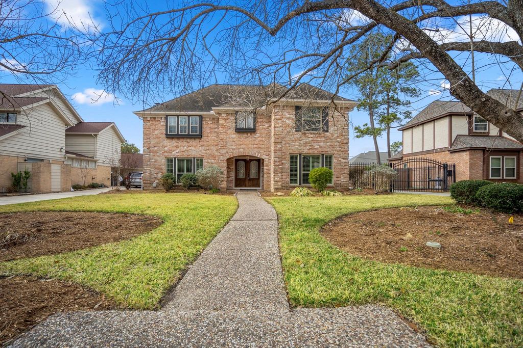 16611 Brenton Oaks Drive, Spring, TX 77379