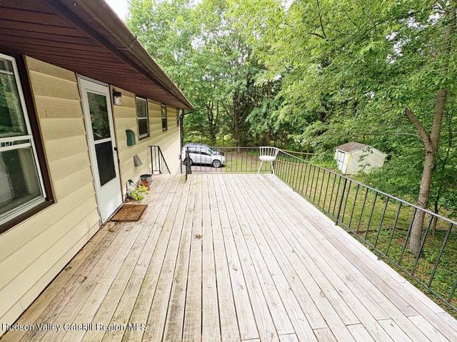 85 N Putt Corners Road, New Paltz, NY 12561