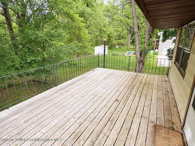 85 N Putt Corners Road, New Paltz, NY 12561