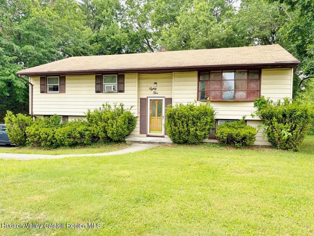 85 N Putt Corners Road, New Paltz, NY 12561