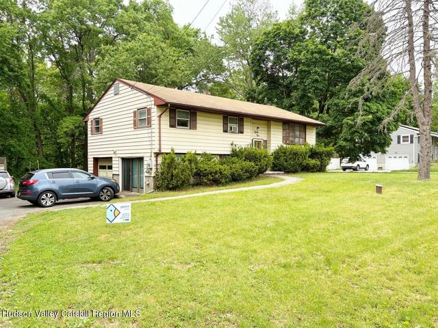 85 N Putt Corners Road, New Paltz, NY 12561