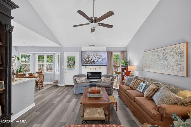 6301 Evanston Court, Wilmington, NC 28412