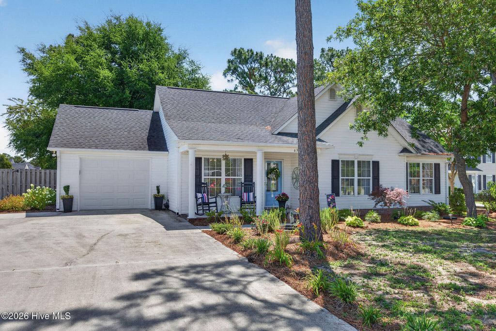 6301 Evanston Court, Wilmington, NC 28412