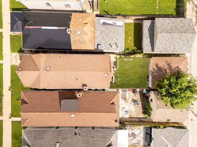 7255 S Artesian Avenue, Chicago, IL 60629