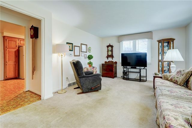 19 Ingram Drive, Gates, NY 14624