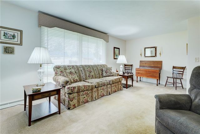 19 Ingram Drive, Gates, NY 14624