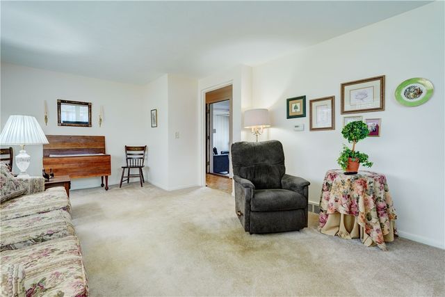 19 Ingram Drive, Gates, NY 14624