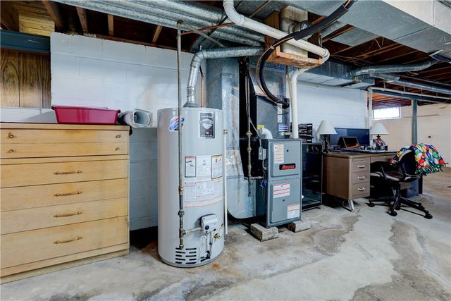 19 Ingram Drive, Gates, NY 14624