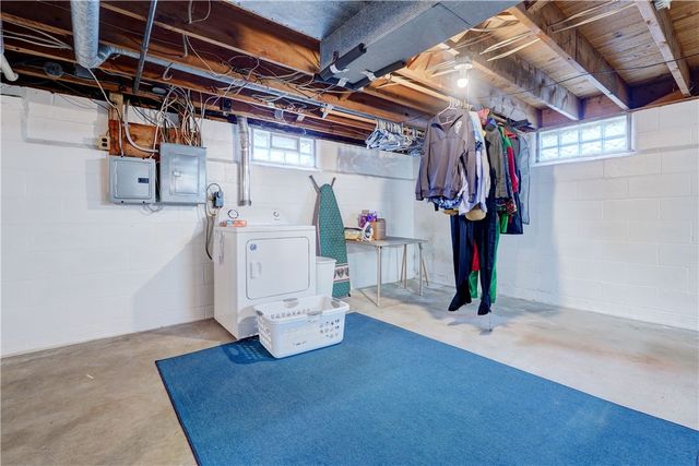 19 Ingram Drive, Gates, NY 14624