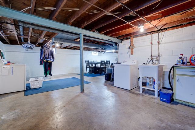 19 Ingram Drive, Gates, NY 14624